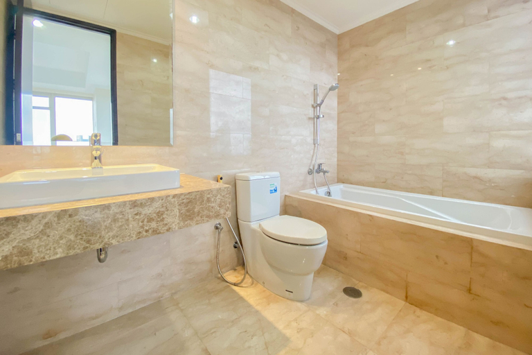 Bathroom 5, Comfort Living 2Br At Menteng Park Apartment, Central Jakarta