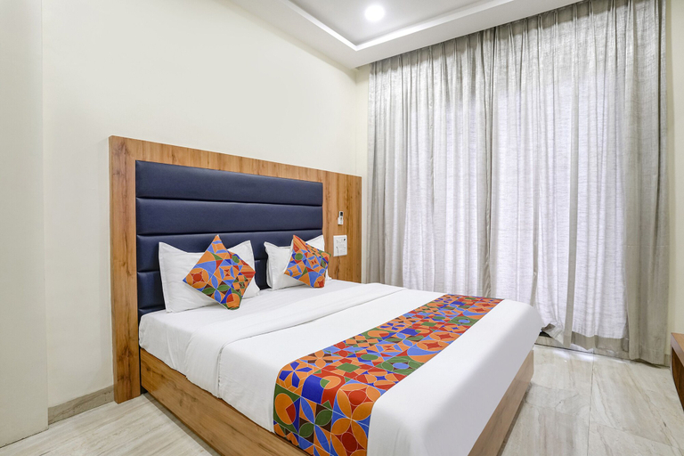 Others 4, Fabhotel National, Mumbai City