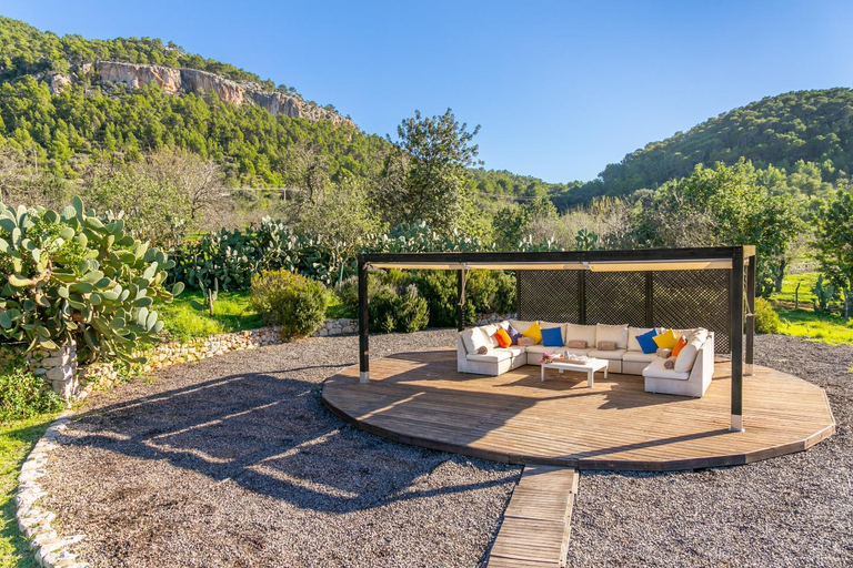 Others 3, Historic House in Mallorca Up To 12 Guests, Baleares