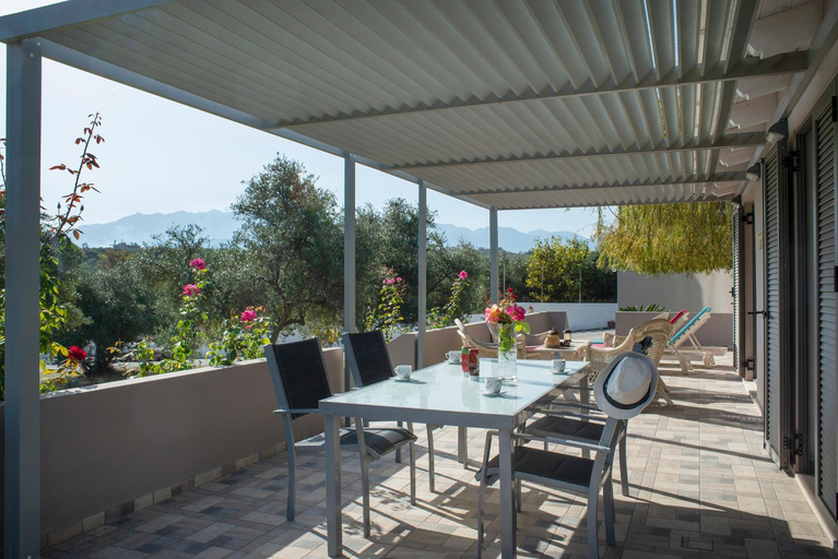 Food & Drinks 5, Alexandra's Garden Houses, Crete