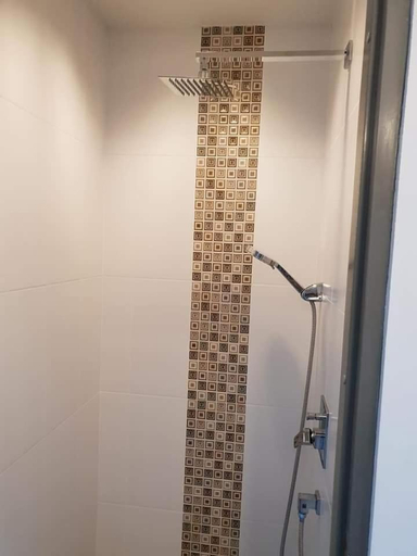 Bathroom 5, Grand Blue Condominium, Klaeng