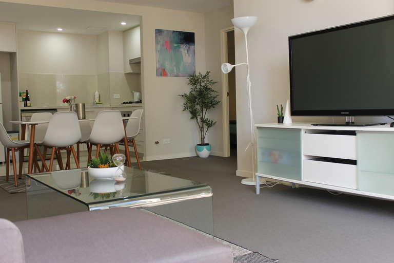Bedroom 2, Enjoyable Holiday Home For Group Six, Hornsby - South