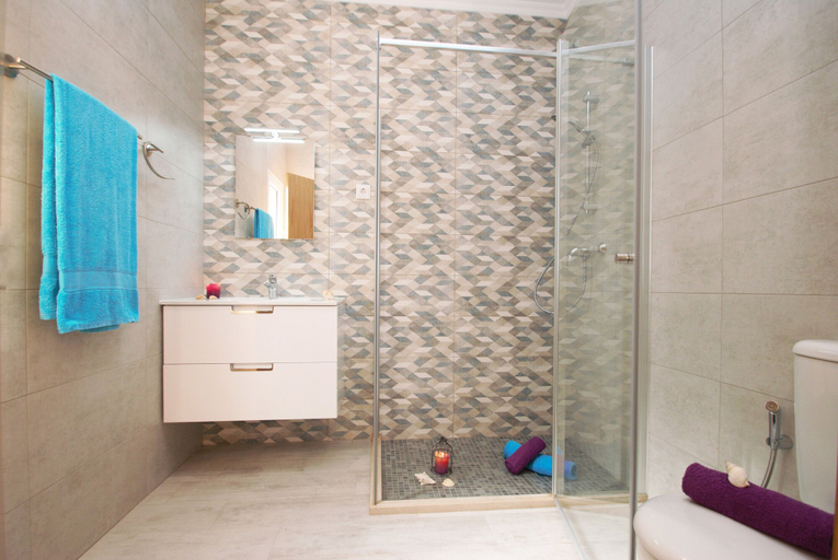 Bathroom 4, Villa Galapagos, Albufeira