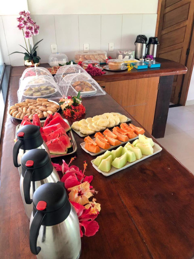 Food & Drinks