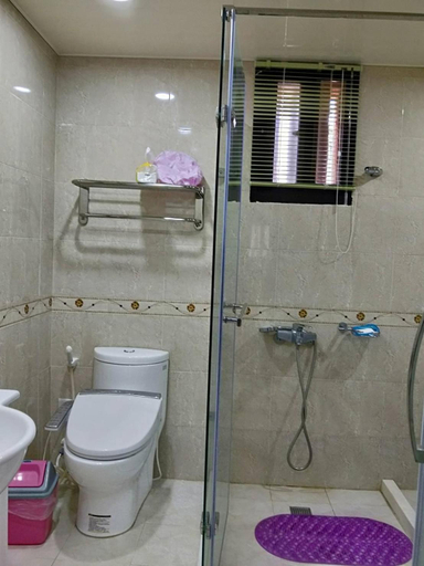 Bathroom 8
