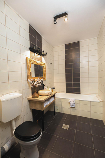 Bathroom 3, Zorilor View Apartment, Cluj-napoca