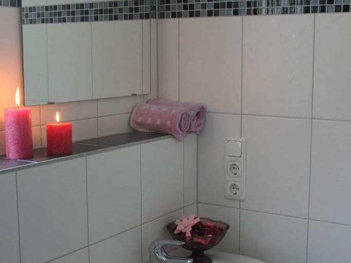 Bathroom, A Modern Holiday Home for 2-5 People River Mosel, Cochem-Zell