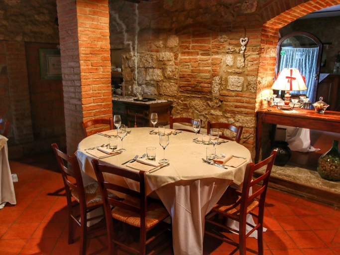 Dining 3, Tranquility, Colle Val D'elsa, Siena
