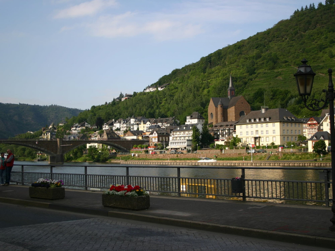 Others 5, A Modern Holiday Home for 2-5 People River Mosel, Cochem-Zell