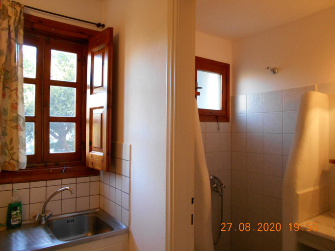 Bathroom 5, PATMOS Mathios Studios- apartments, South Aegean