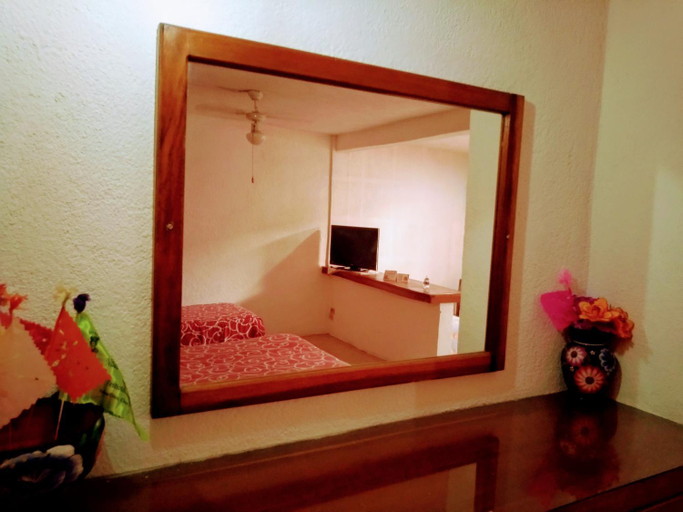 Bathroom, Hotel Calendas, Dist. Tehuantepec