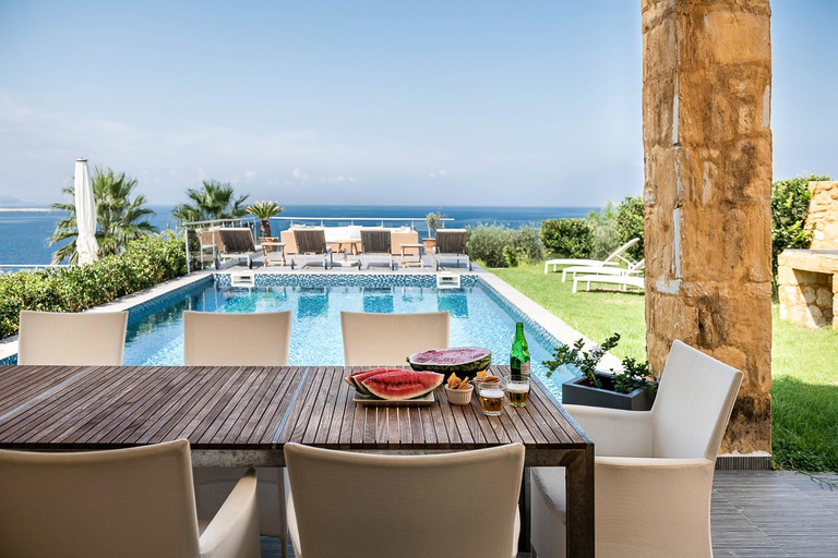 Others 4, Villa Emilia front sea, Crete