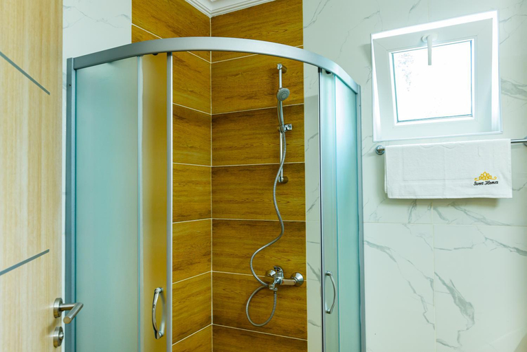 Bathroom 3, Sweet Homes 6 Apartments, Nesebar