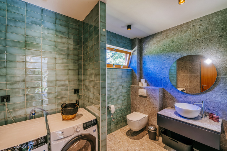 Bathroom 5, Villa Lovelos, Lovinac