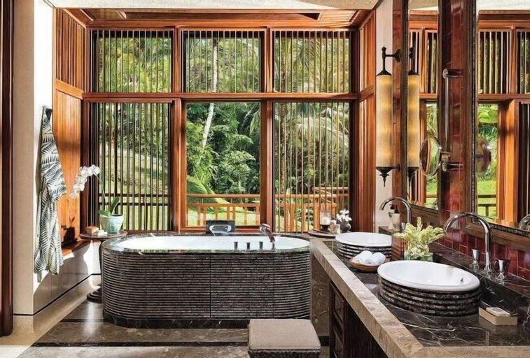 Bathroom 7