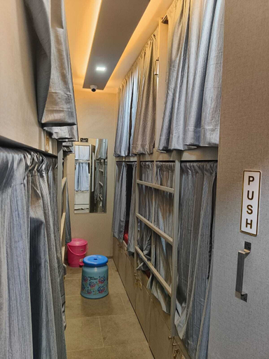 Others 3, Rest Inn Hostel Dormitory, Mumbai Suburban