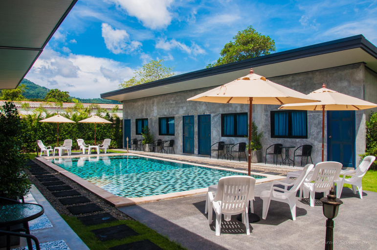 Swimming Pool 1
