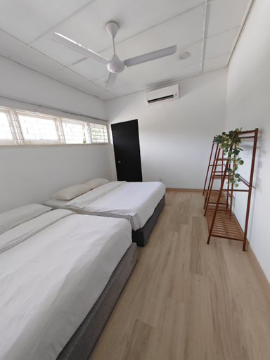 Bedroom 3, Taman Duta KL Deluxe Villa by uBook, Kuala Lumpur