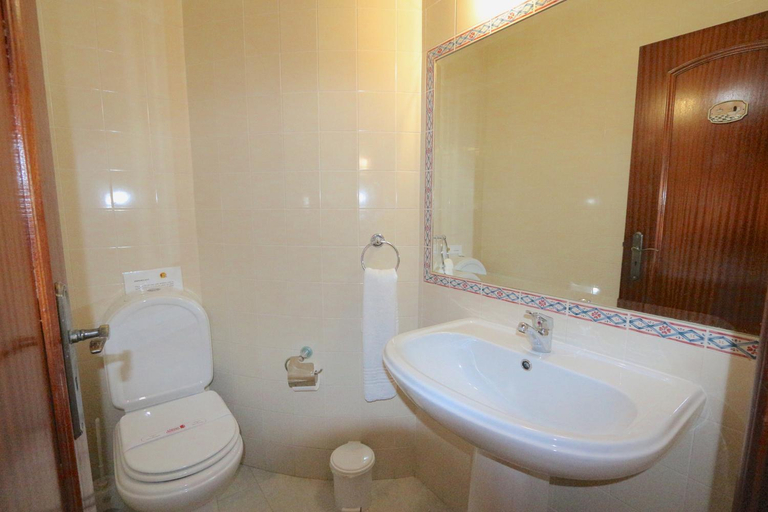 Bathroom 4, Vila Girasol, 171 - Clever Details, Loulé