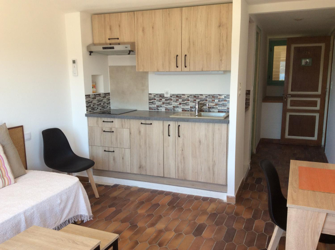 Others 2, Appartement 2 pieces Pied dans l'eau, Corse-du-Sud