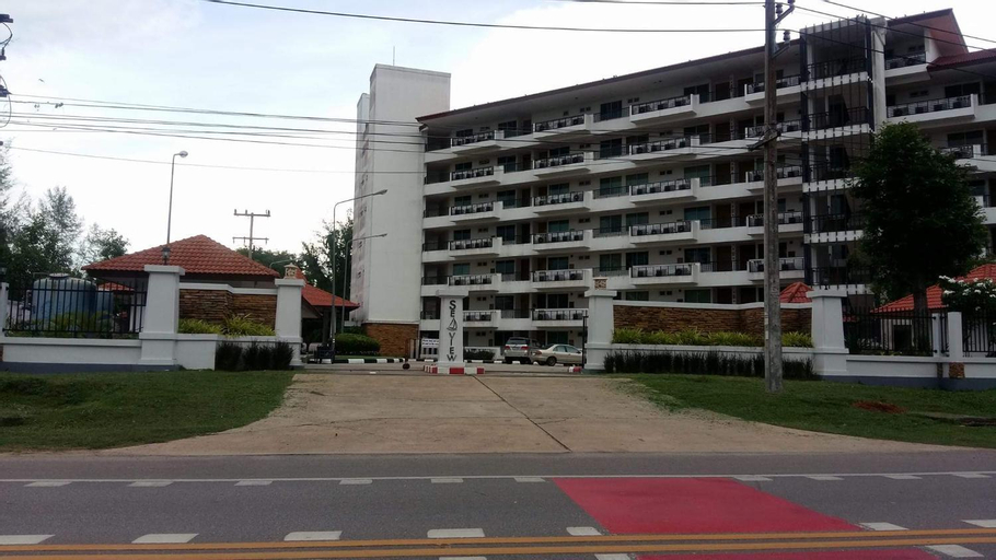 Exterior 8