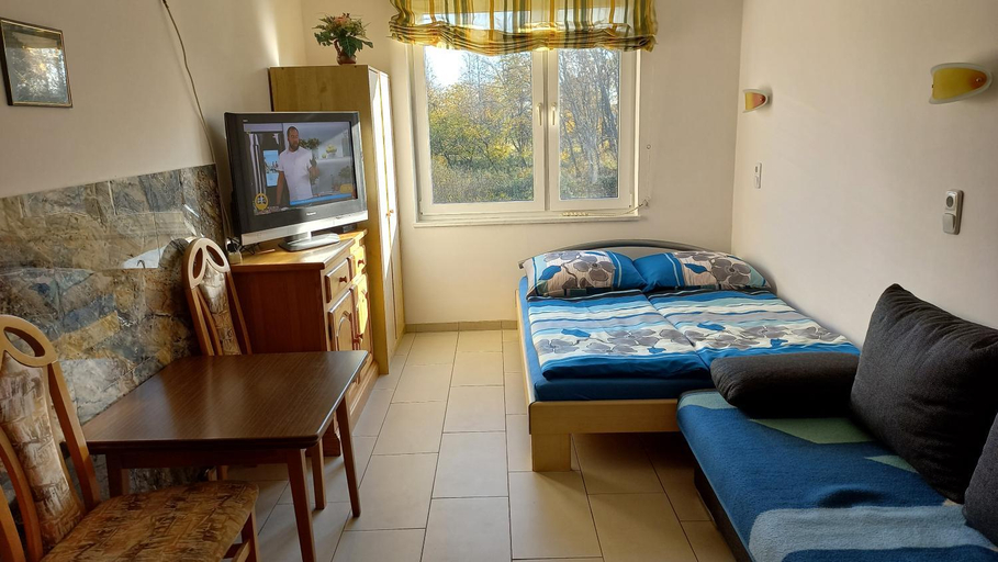 Others 2, Pokoje goscinne DW Antom, Kołobrzeg