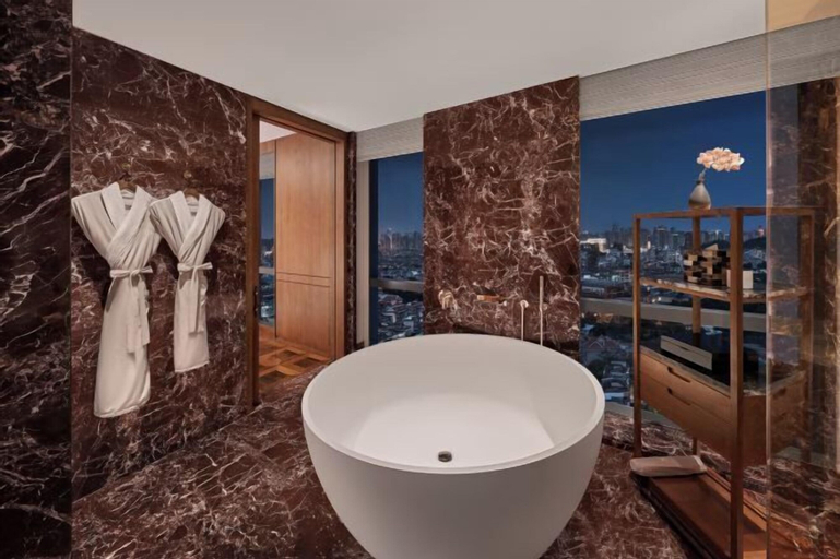 Bathroom 9