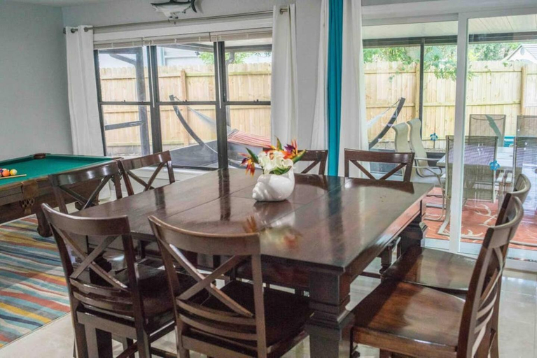 Food & Drinks, Gulf Breeze Villa Home King Bed Pet Friendly, Hillsborough