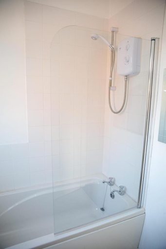 Bathroom 3, Alphalink Lodge, Middlesbrough