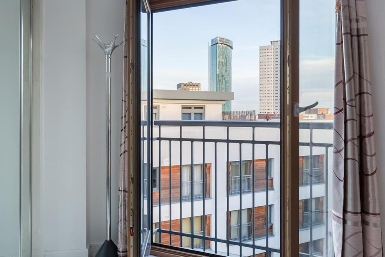 Others 4, City bed with view, Birmingham