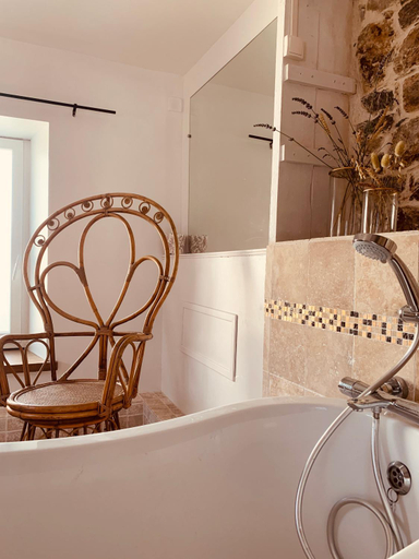 Bathroom 1, LE DOMAINE DE COAT ROGAN, La chambre du Tregor, Côtes-d'Armor