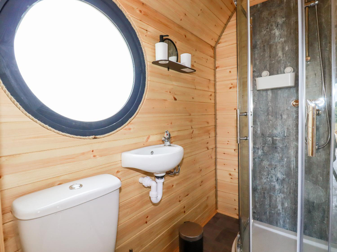 Bathroom 4, Stargaze, Cornwall