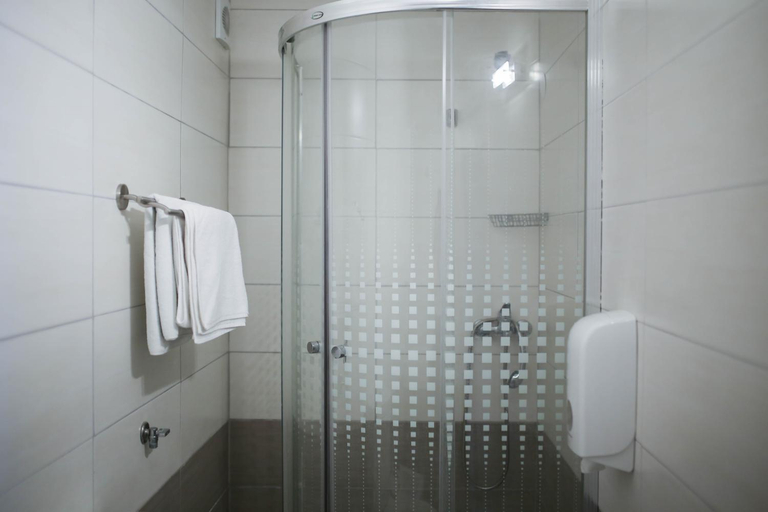 Bathroom 3, Apartments ANA Karlobag, Karlobag