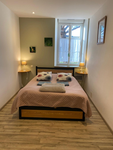 Bedroom 3, Gites Jardin-darcy - Piscine au sel, Charente-Maritime