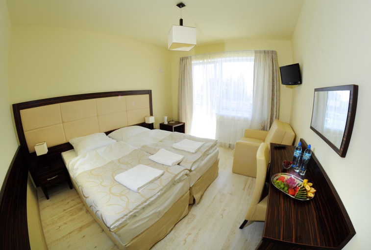 Bedroom 4, Kurhotel Victoria SPA, Kołobrzeg