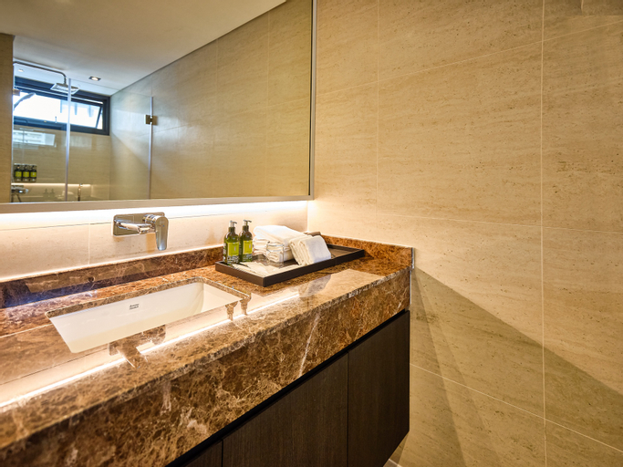 Bathroom 4