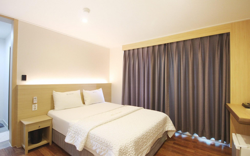 Bedroom 3, Namhae Ares, Namhae