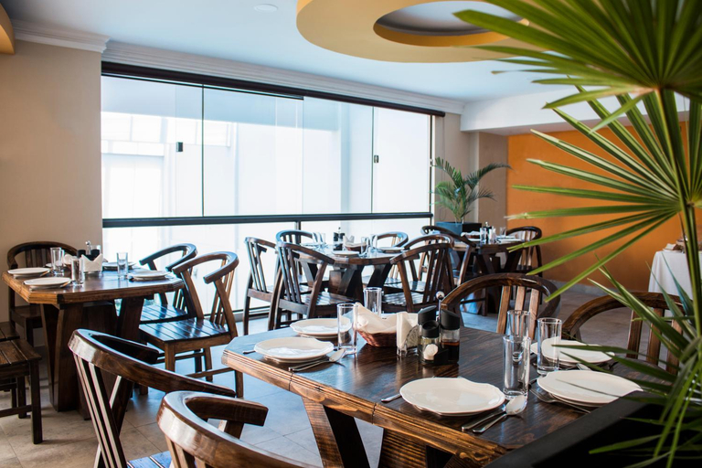 Food & Drinks, HOTEL PAIRUMANI, Cercado