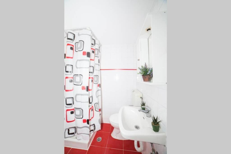 Bathroom 2, LEFKES Apartments Sidari, Ionian Islands
