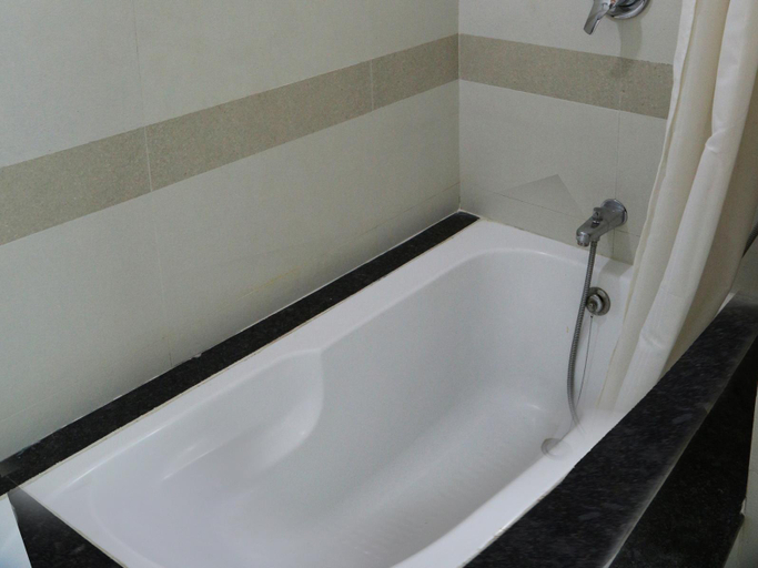 Bathroom 4