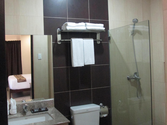 Bathroom 3