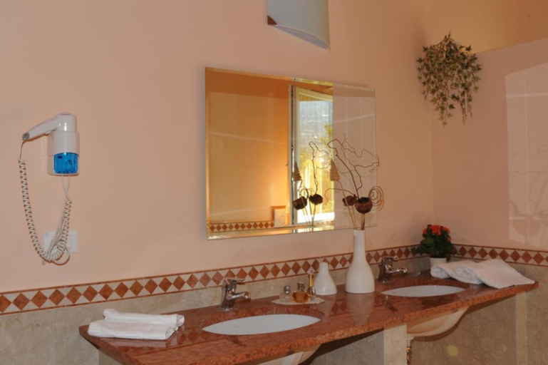 Bathroom, Vico Master, Brescia