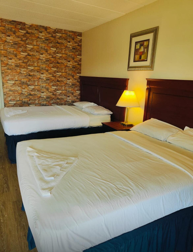 Bedroom 3, Niagara's Best Inn, Niagara