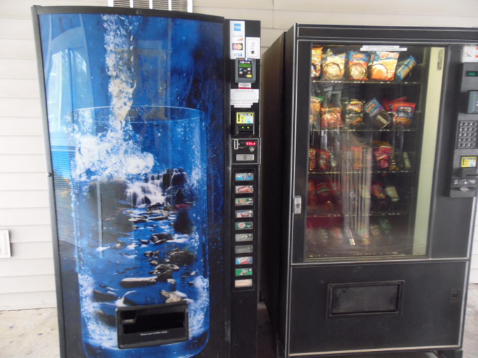 Food & Drinks, InTown Suites Extended Stay Valdosta GA, Lowndes