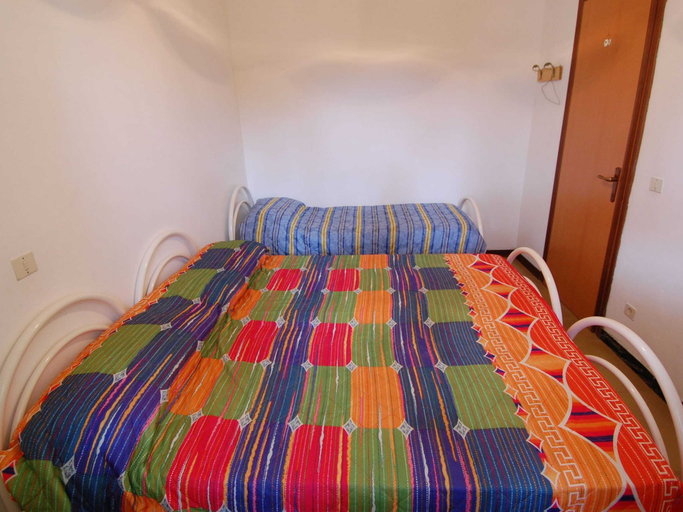 Bedroom, Sun Drenched Seaside Holiday Home near Venice, Rovigo