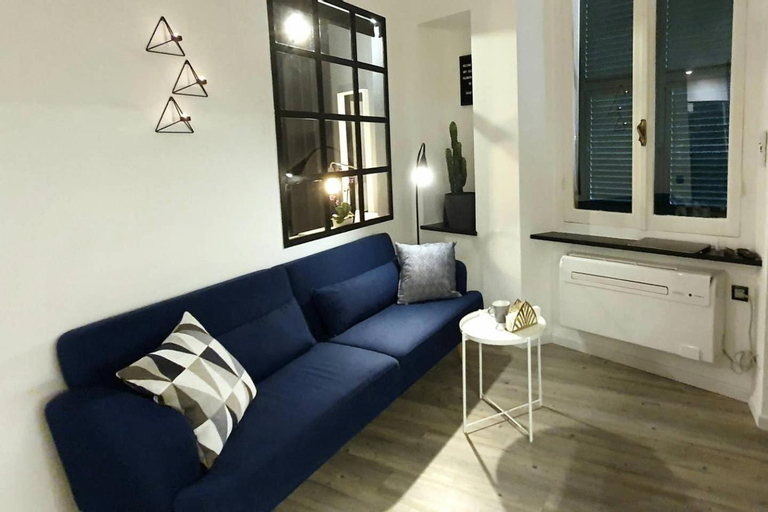 JOIVY Heart of the City 1 Bed Apt near Castle Belvedere, Genova