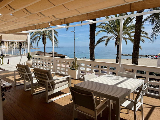 Food & Drinks 3, Apartment Paseo, Almería