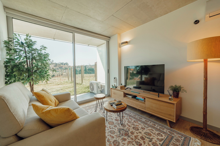 Living area 3, Amazing Design Garden by Vacationy, Vila Nova de Gaia