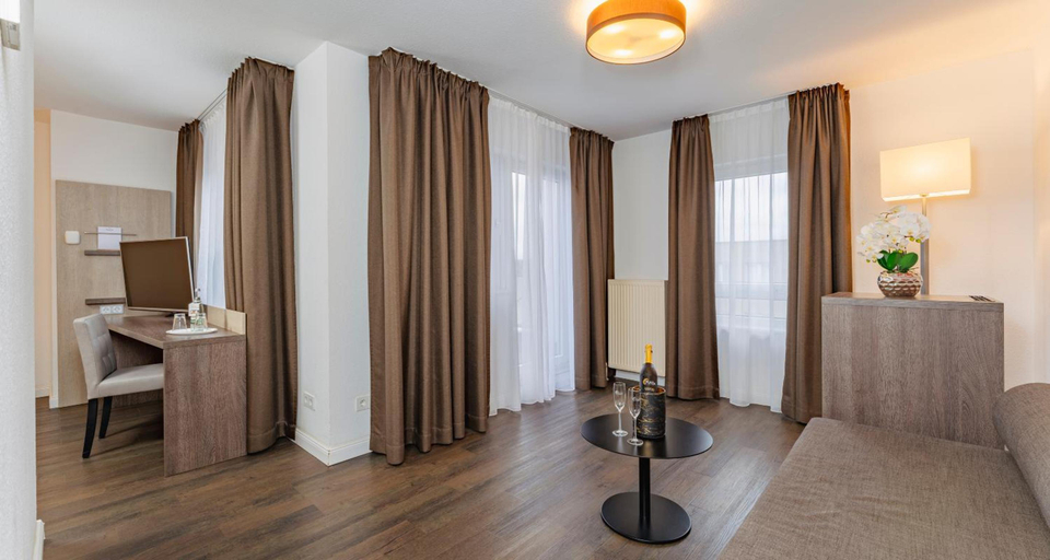 Bedroom 3, PLAZA INN Karlsruhe Nord, Karlsruhe