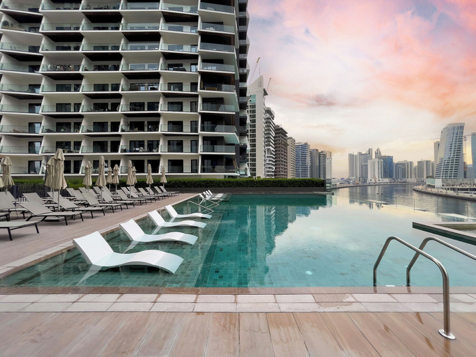 Pool 5, Premium 1BR Apartment at 15 Northside, Dubai